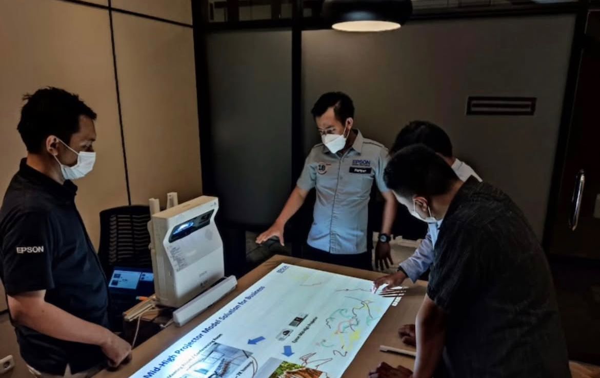 PT KSA Bersama Tim Epson Indonesia menyediakan distributor alat tulis kantor modern