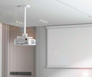 instalasi proyektor